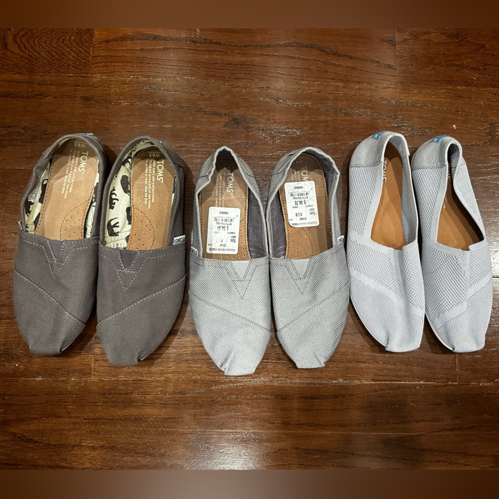 TOMS women’s canvas slip-ons in Sz 8.5. Chose 1 of 3 in grey / taupe shades